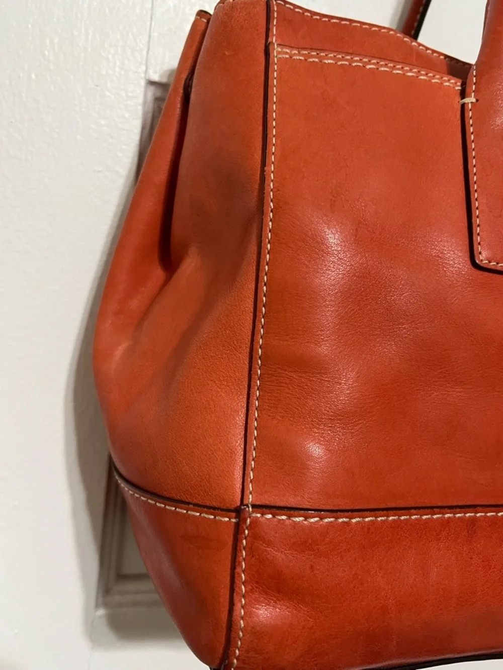 Stunning vintage Coach Orange Leather Shoulder Tote with Gold Turnlock